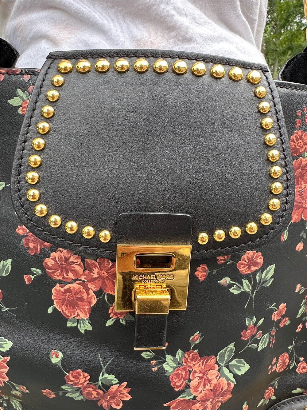 Michael Kors Collection Bancroft Oversized Floral Calf Leather Shoulder Bag - Picture 3 of 16